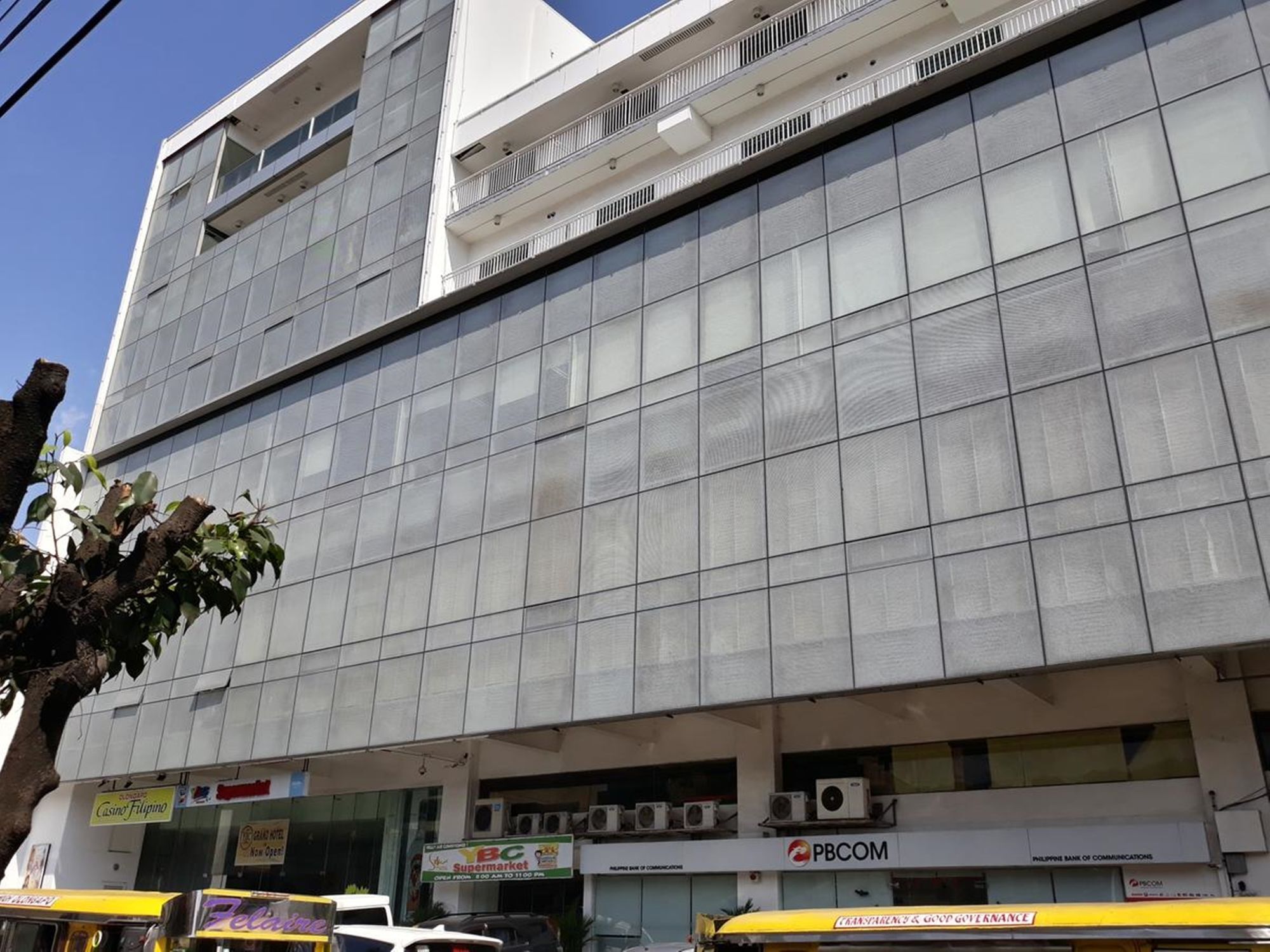 Ybc Grand Hotel Olongapo City Exteriör bild